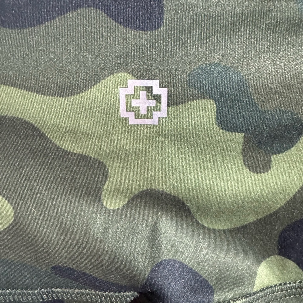 Swissbrand Women's Camouflage Leggings Size XL - Picture 4 of 5